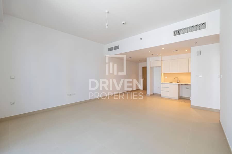 Amazing Park and Canal View with Chiller Free