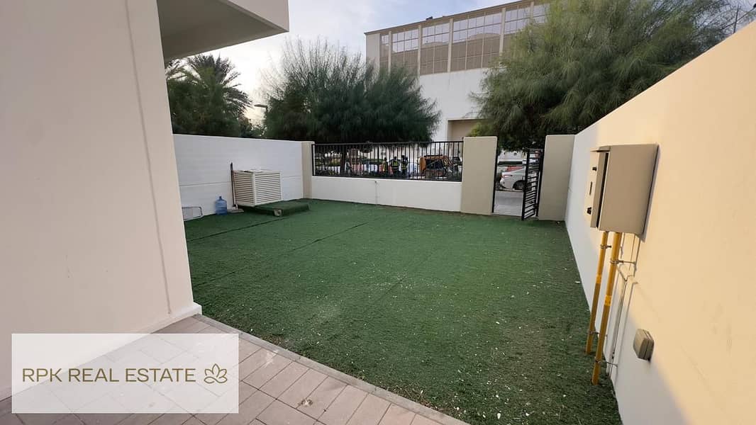 PRIME LOCATION | VACANT | SINGLE ROW - Image 6