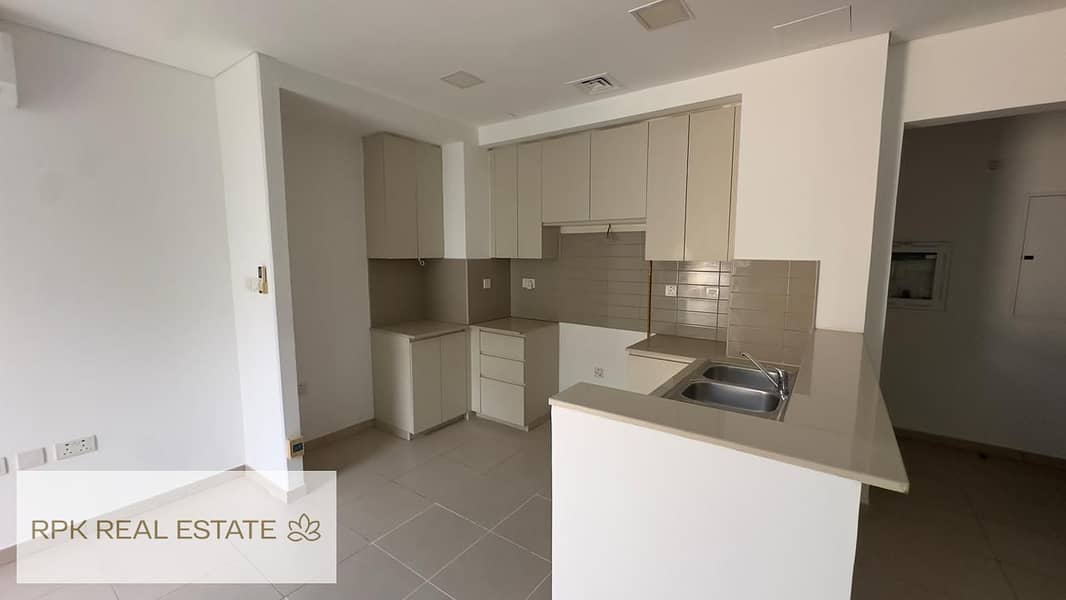 PRIME LOCATION | VACANT | SINGLE ROW - Image 9