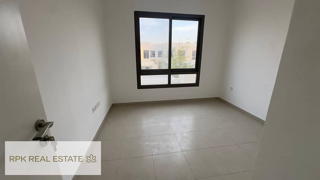 PRIME LOCATION | VACANT | SINGLE ROW - Image 18