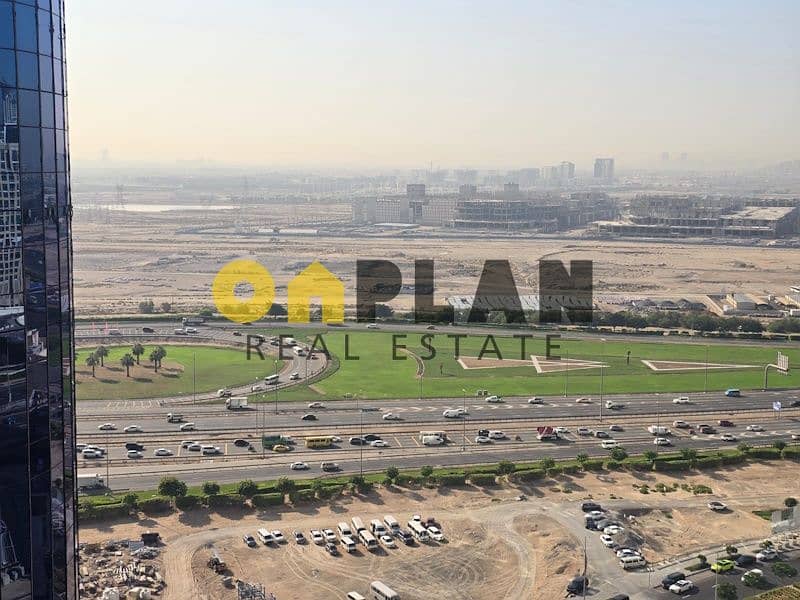 Luxury 1BR Furnished | Easy Access High Floor | Pool View - Image 7