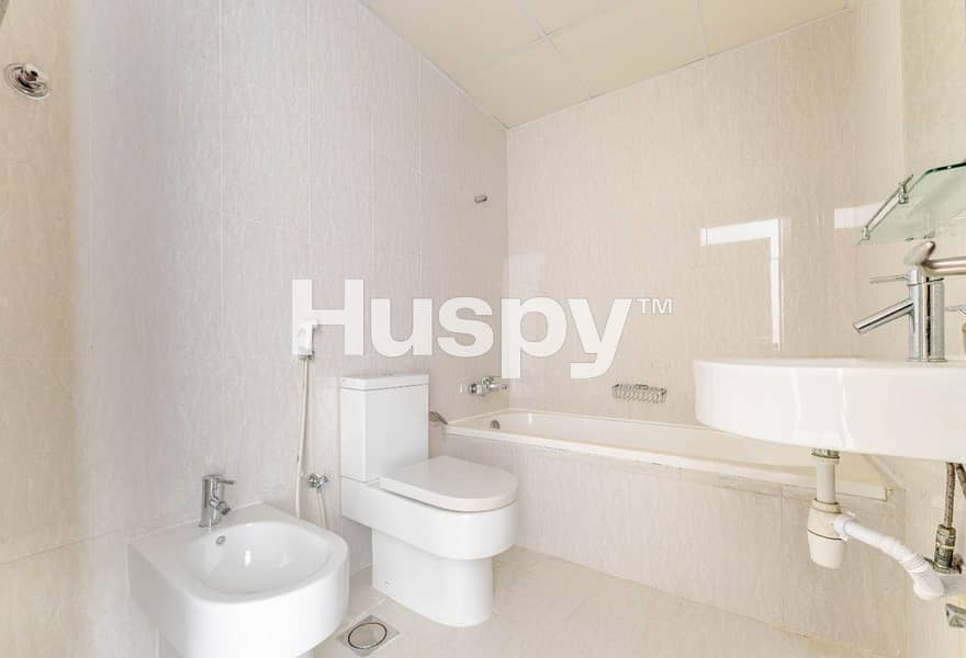 Vacant on Transfer | Near Metro | Mid Floor - Image 8