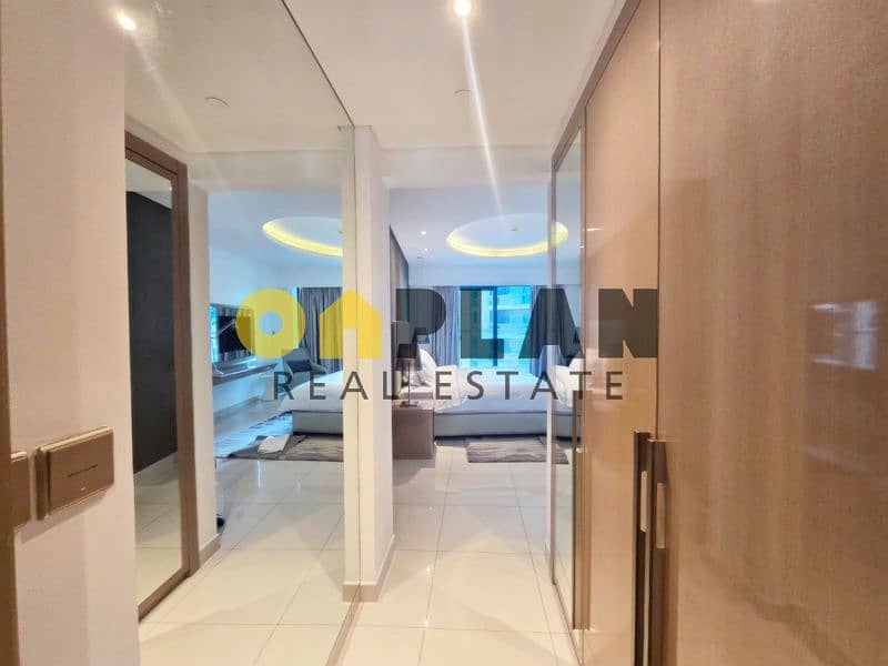 Luxury 1BR Furnished | Easy Access High Floor | Pool View - Image 11