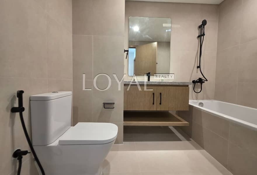 Multiple Options | Premium Location | Best deal - Image 11