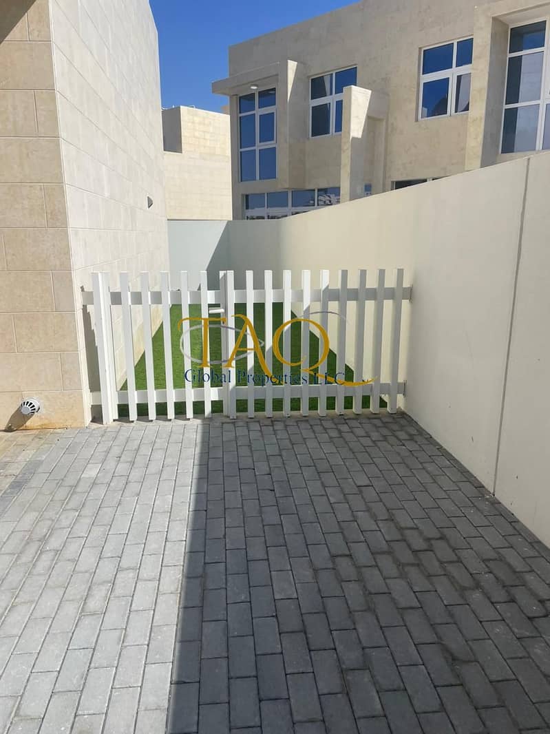 Corner Unit | Prime Location | Occupancy Available Soon - Image 11