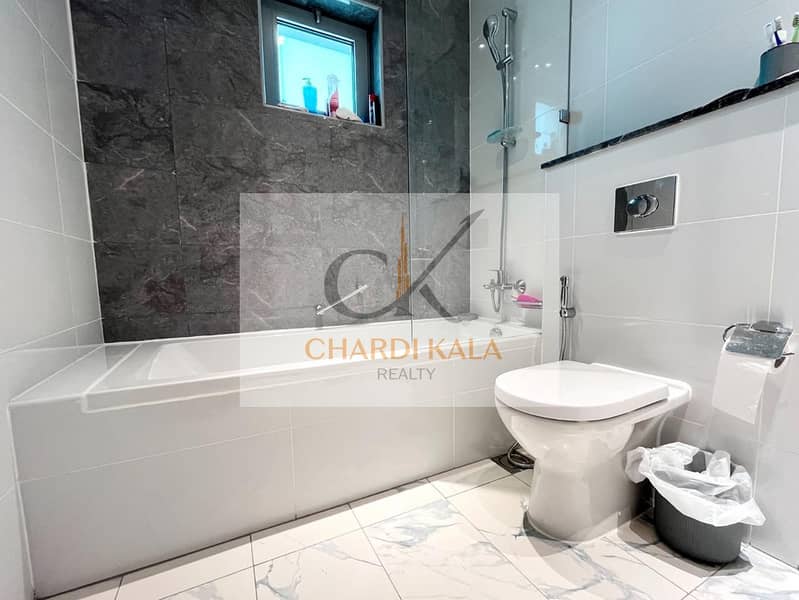 Premium 2BR Apartment | Stunning views | Big Layout - Image 9