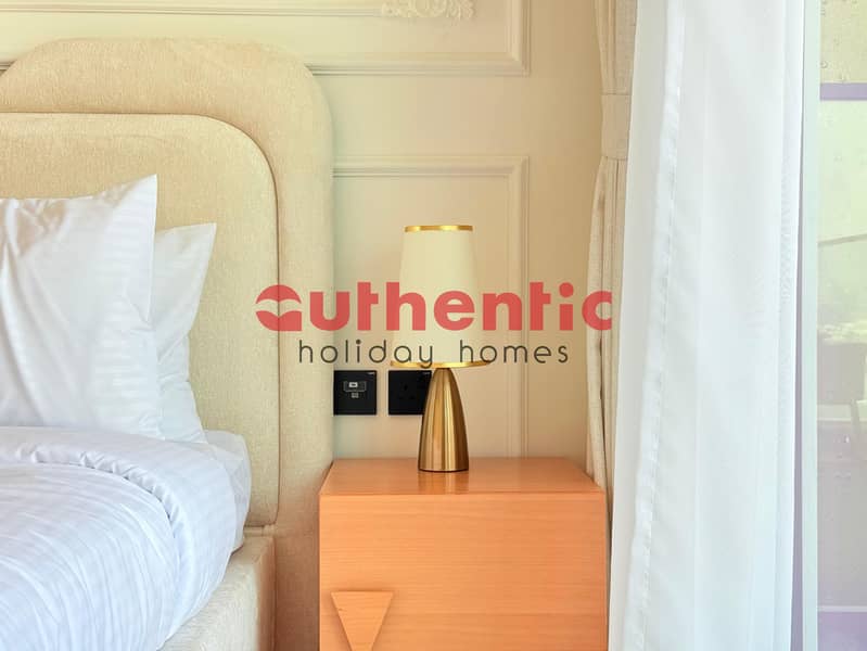 Pool View | Elegant High-End Apartment - Image 15