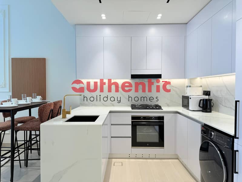 Pool View | Elegant High-End Apartment - Image 17