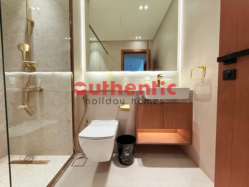 Pool View | Elegant High-End Apartment - Image 24