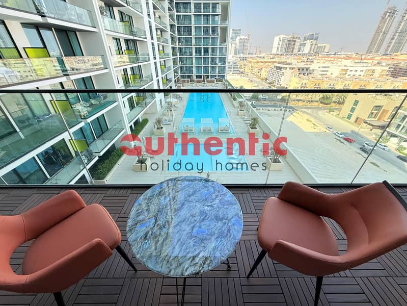 Pool View | Elegant High-End Apartment - Image 32