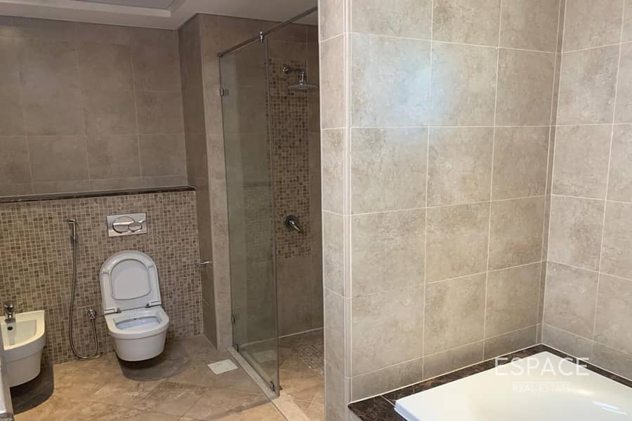 Large Plot | Well Maintained | 3 BR - Image 14