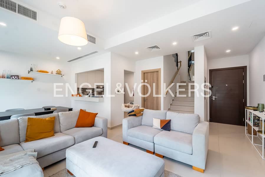 Spacious Layout | Vacant Unit | Motivated Seller - Image 7