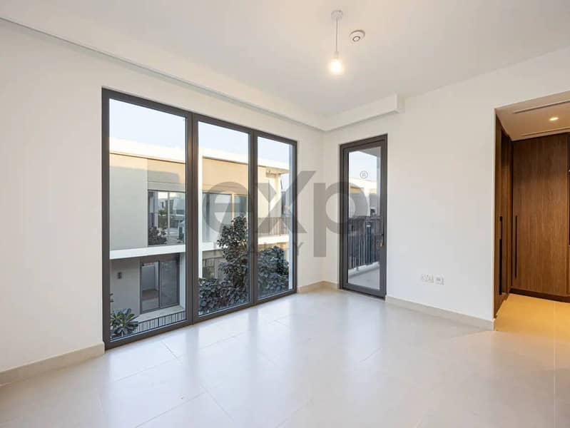 Fully Upgdaded | Landscaped | Great Internal Location - Image 6