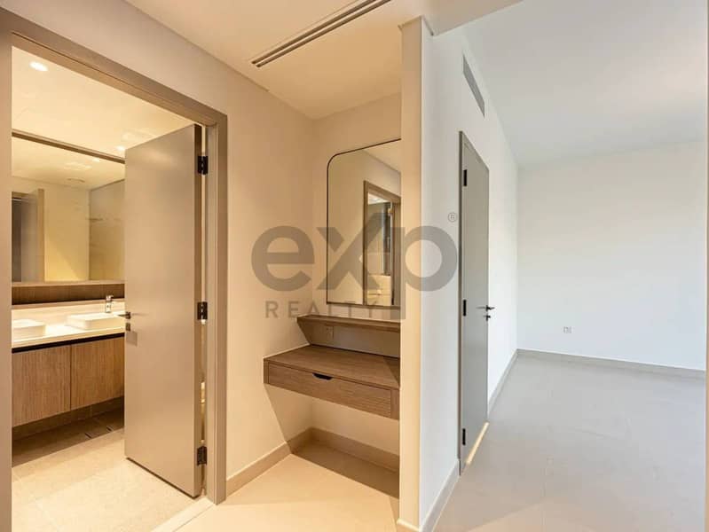 Fully Upgdaded | Landscaped | Great Internal Location - Image 8