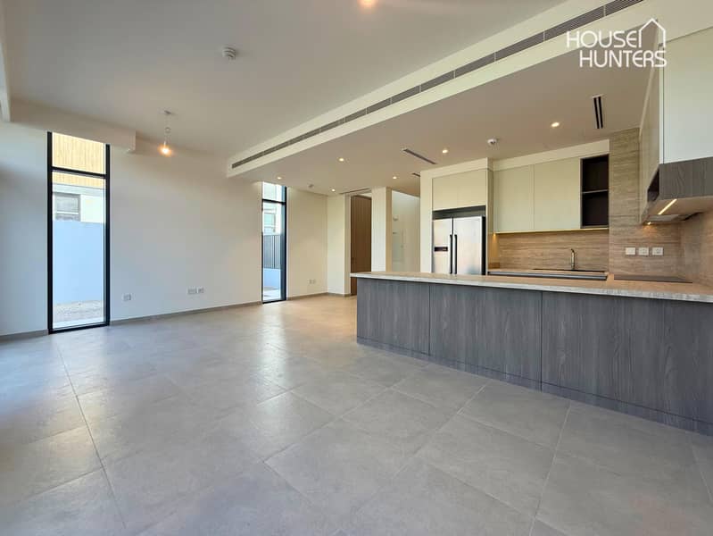 4 Bed G+1 | Great Location | Close to the Pool