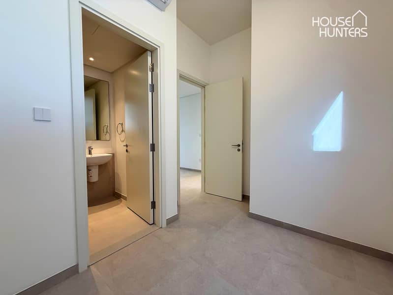 4 Bed G+1 | Great Location | Close to the Pool - Image 9