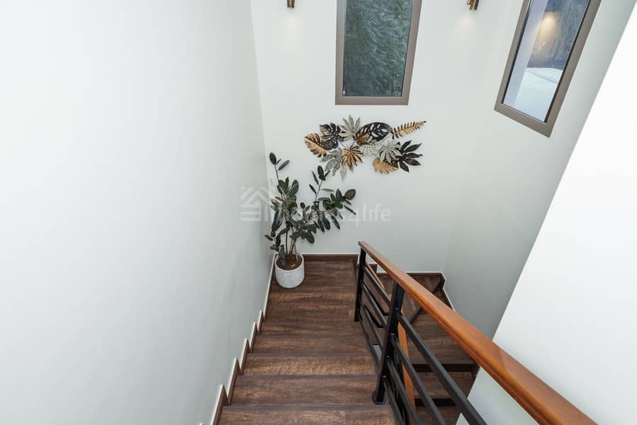 END CORNER | SINGLE ROW | JOGGING TRACK |UPGRADED - Image 9