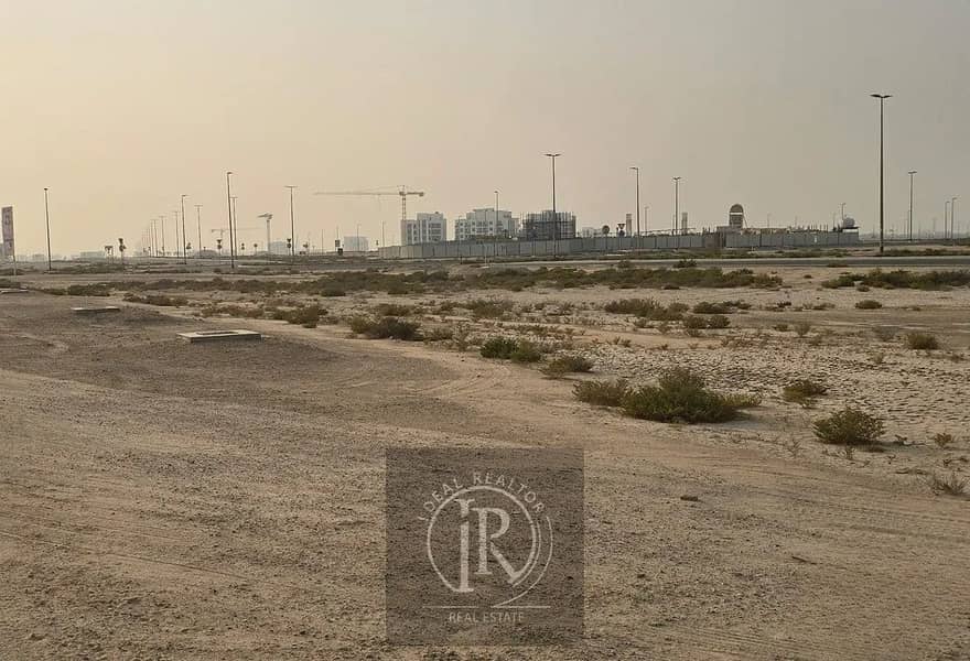 Prime Location | Single Row | Facing Park - Image 9