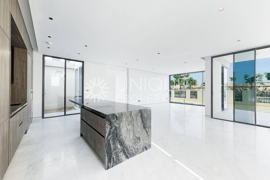 Exclusive|1 of 18 Signature Villas |Large|Upgraded