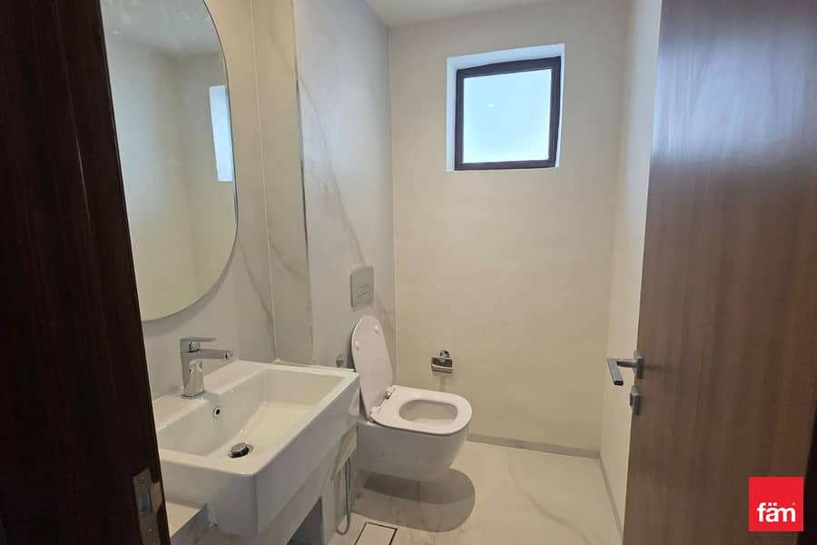 Single Row | Vacant | 4br + Maid Room | Ready - Image 11