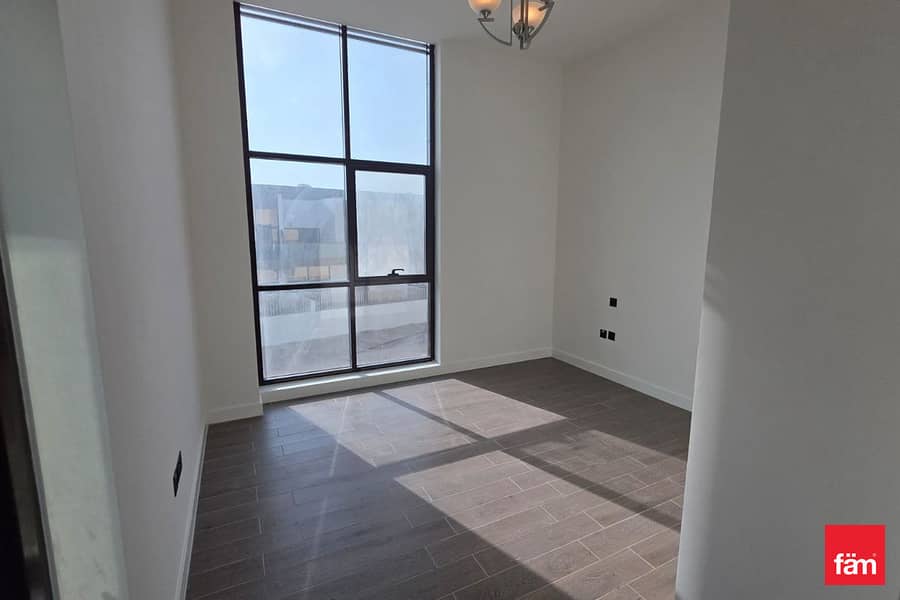 Single Row | Vacant | 4br + Maid Room | Ready - Image 13