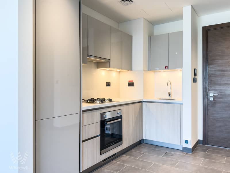 Hartland View |Brand New|Unfurnished| Middle Floor