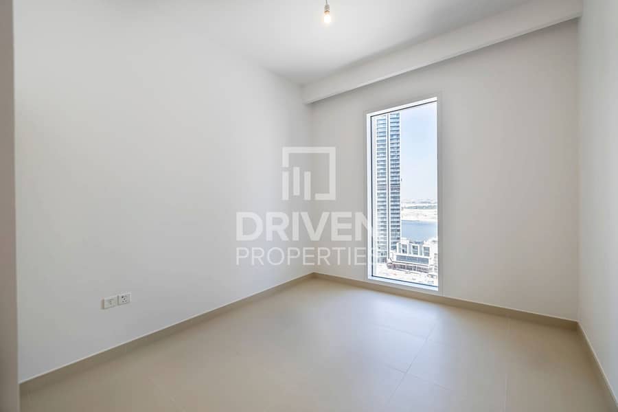 Amazing Park and Canal View with Chiller Free - Image 13