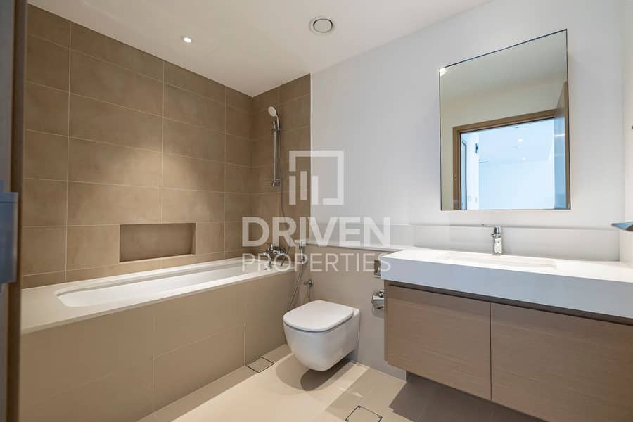 Amazing Park and Canal View with Chiller Free - Image 16