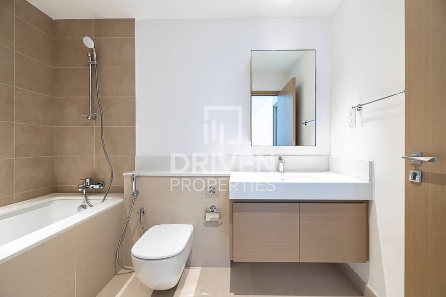 Amazing Park and Canal View with Chiller Free - Image 17