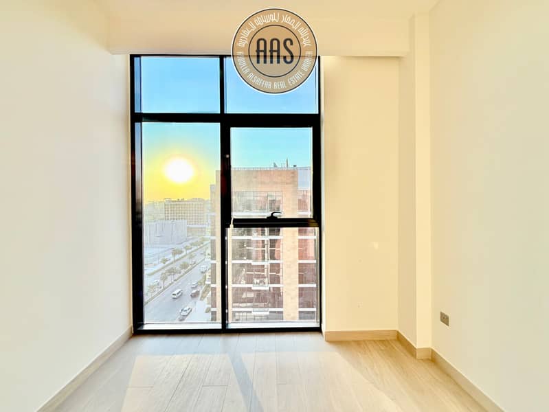 Boulevard View•Semi-Furnished 3Bedroom Hall With Chiller Free•High Floor