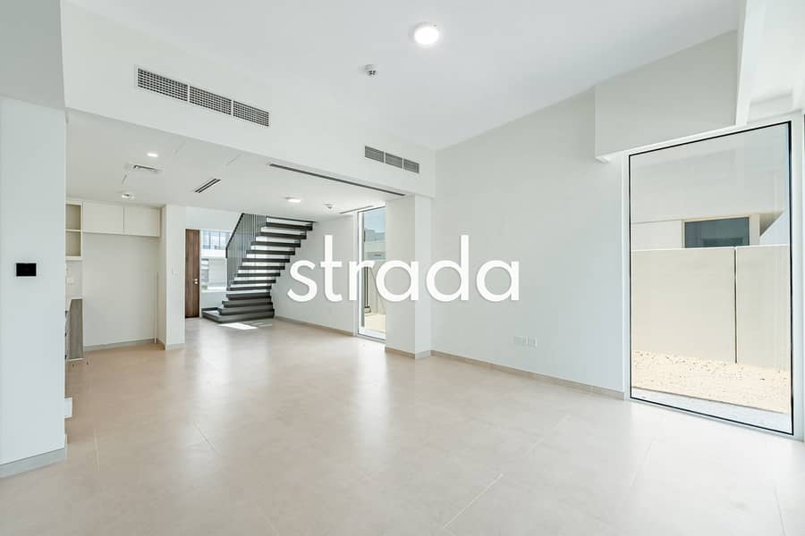 Single Row | Full Park View | Best Location - Image 7