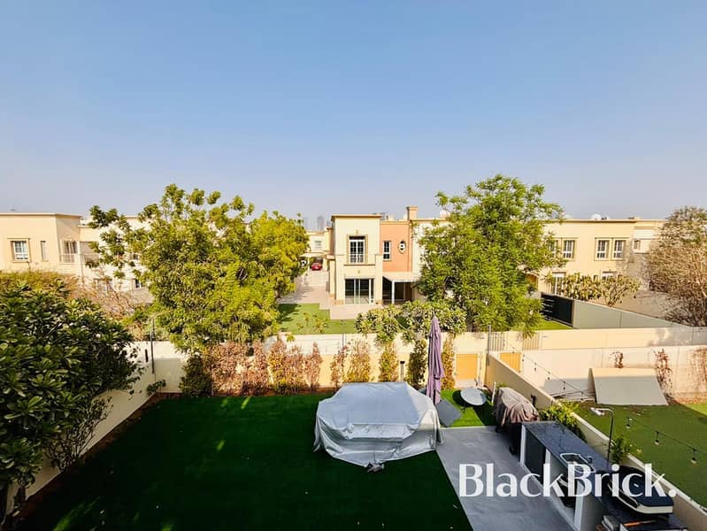 Huge Plot | End Unit | Extended Family Home