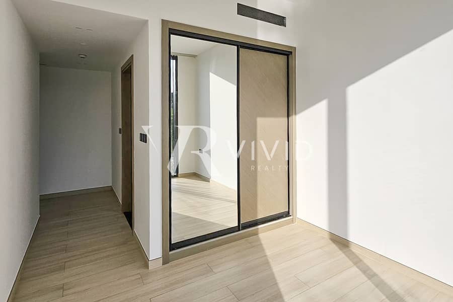 3 Bedroom I Pool View I Pristine Condition