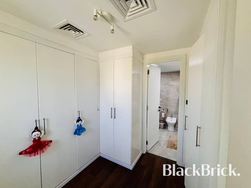 Huge Plot | End Unit | Extended Family Home - Image 9