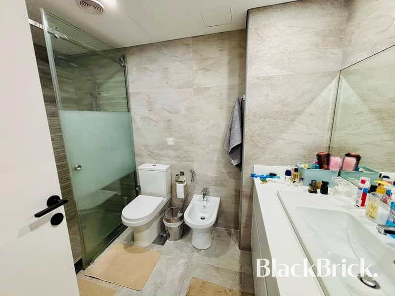 Huge Plot | End Unit | Extended Family Home - Image 15