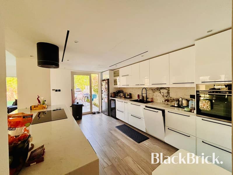 Huge Plot | End Unit | Extended Family Home - Image 21