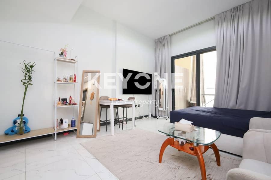 Skyline Studio | Modern Living | Fully Furnished - Image 9