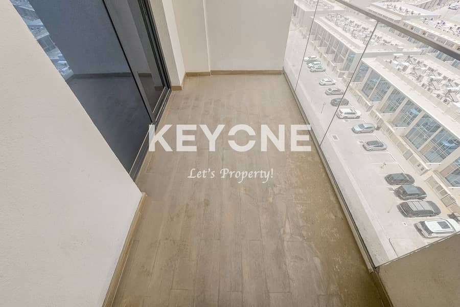 Skyline Studio | Modern Living | Fully Furnished - Image 14