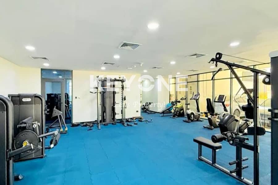 Skyline Studio | Modern Living | Fully Furnished - Image 19