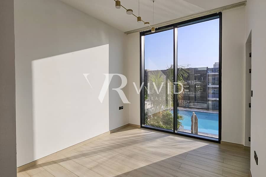 3 Bedroom I Pool View I Pristine Condition