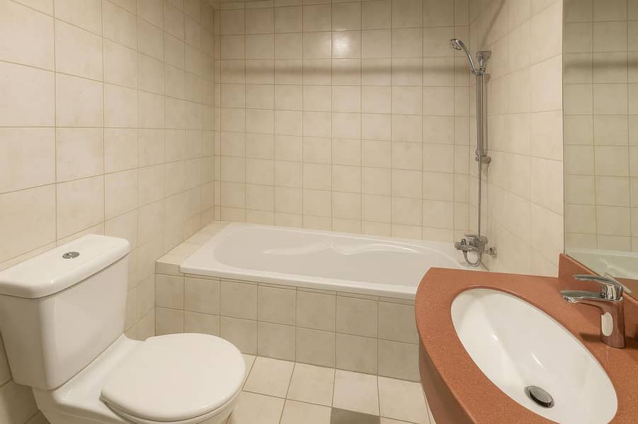 Vacant | Fully Furnished 2BR | Lake View | V3 Tower JLT - Image 17