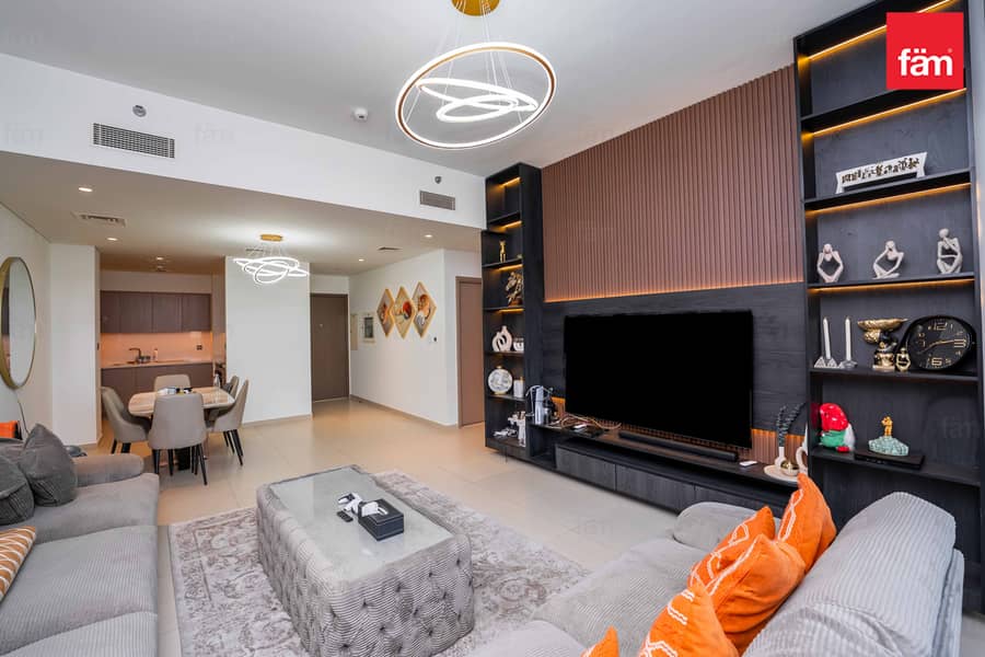 Vacant On Transfer | Upgraded | Fully Furnished