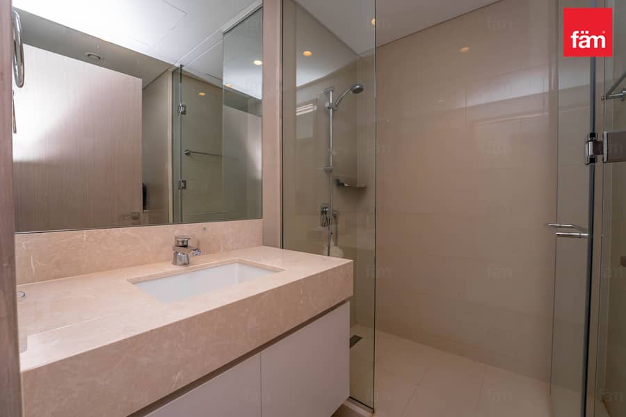 Vacant On Transfer | Upgraded | Fully Furnished - Image 9