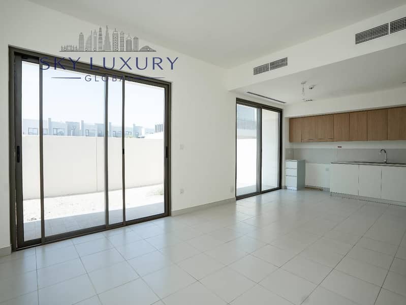 POOL VIEW | GATED COMMUNITY | SPACIOUS UNIT | 3BR