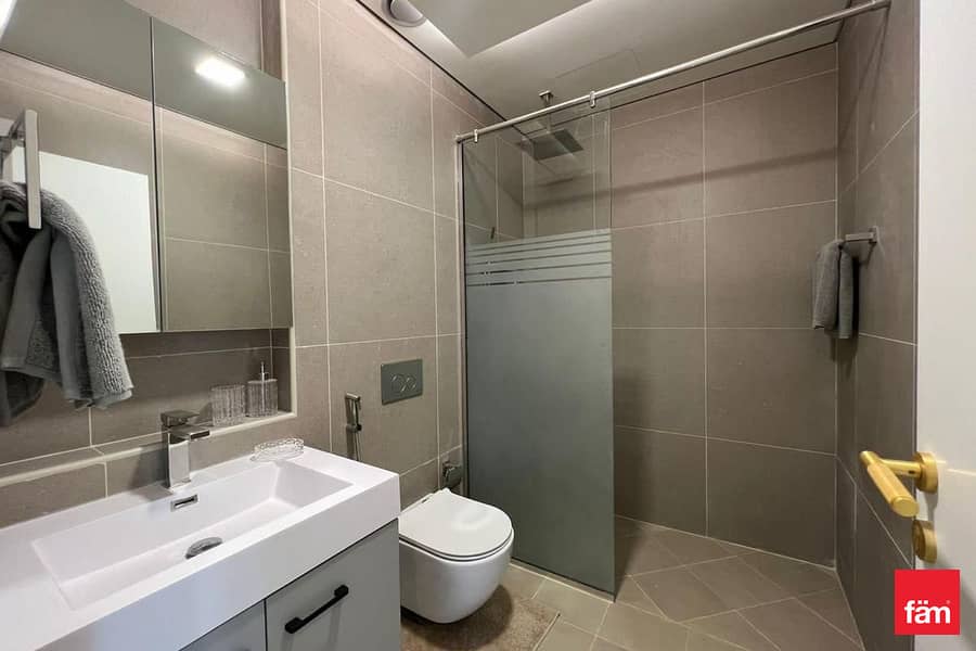 1 Bed + Convertible Room | Spacious |Villa View - Image 6