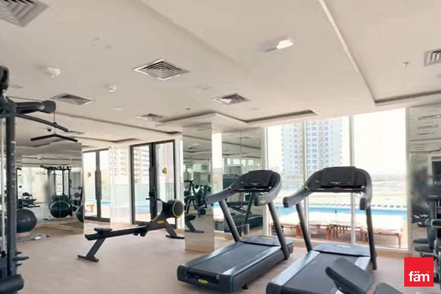 1 Bed + Convertible Room | Spacious |Villa View - Image 7