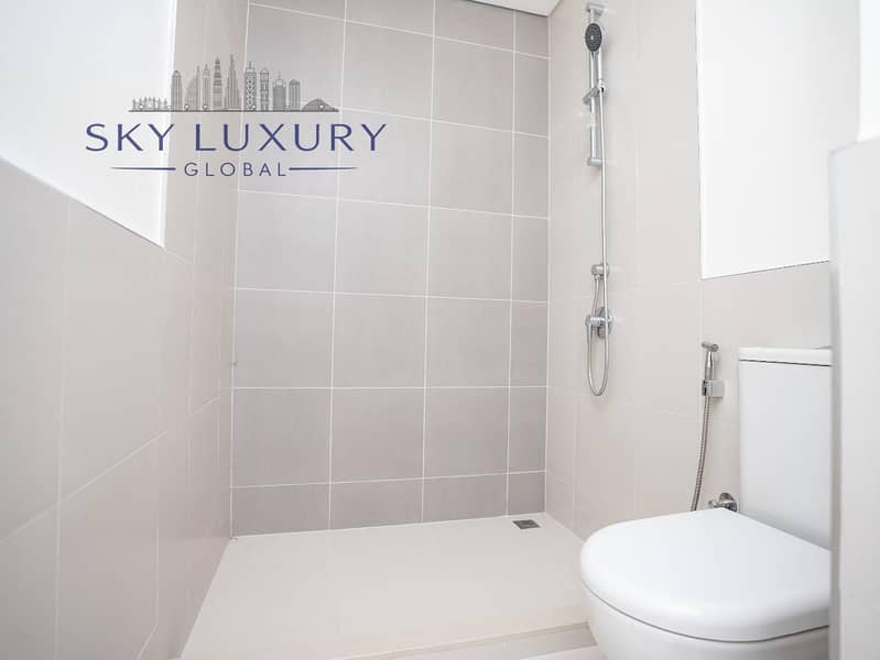 POOL VIEW | GATED COMMUNITY | SPACIOUS UNIT | 3BR - Image 31