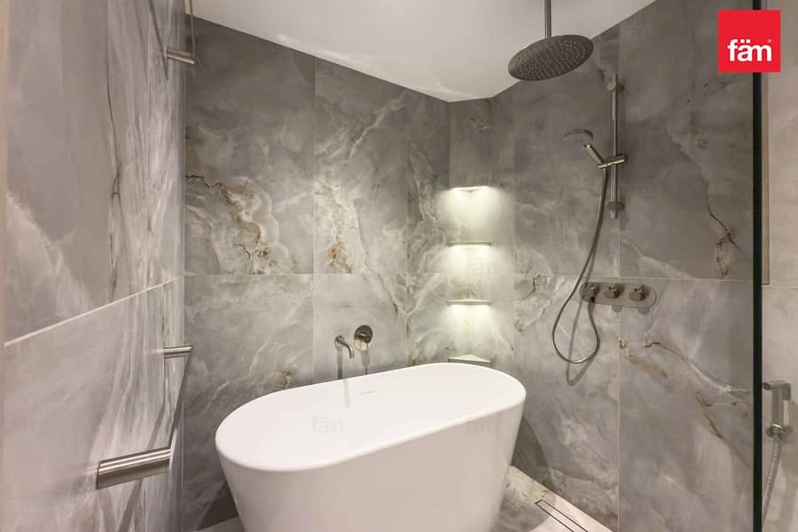 Golf Course View | High Floor | Fully Upgraded - Image 17