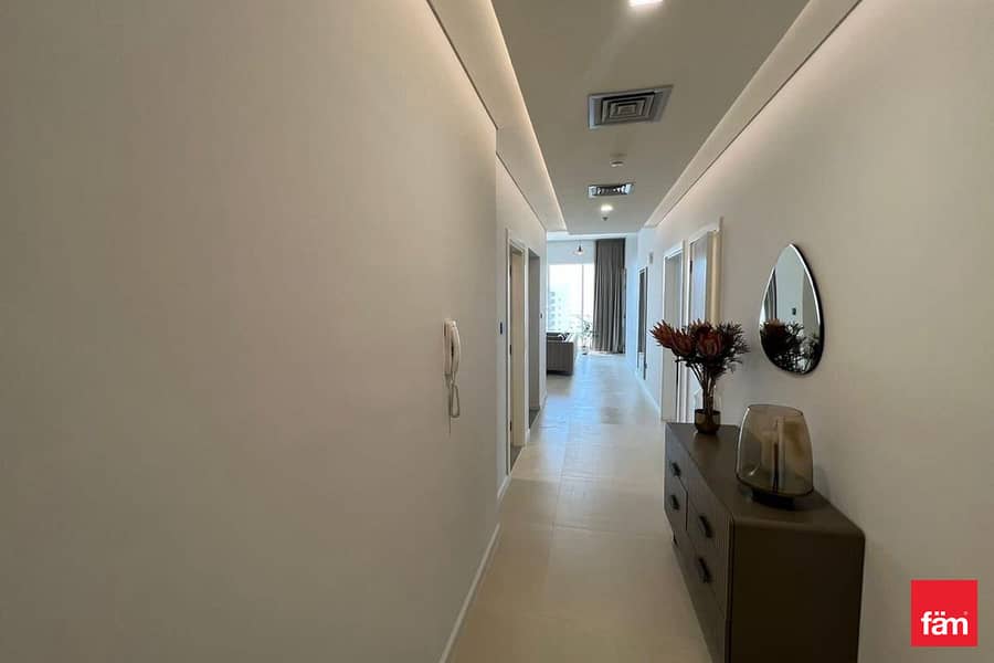 1 Bed + Convertible Room | Spacious |Villa View - Image 10