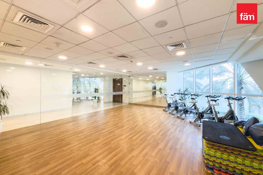 Golf Course View | High Floor | Fully Upgraded - Image 23